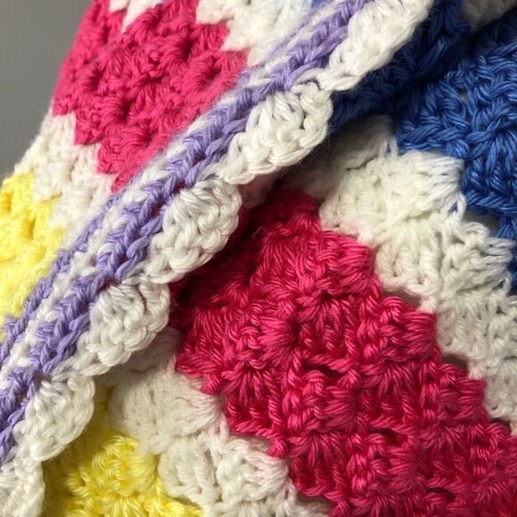 🚨 🆕 Handmade Afghan Crocheted Multicolored Stripes - Picture 3 of 8
